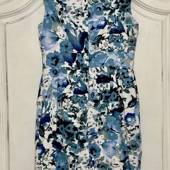 Beautiful connected  apparel Sleeveless Dress - Picture 2 of 3